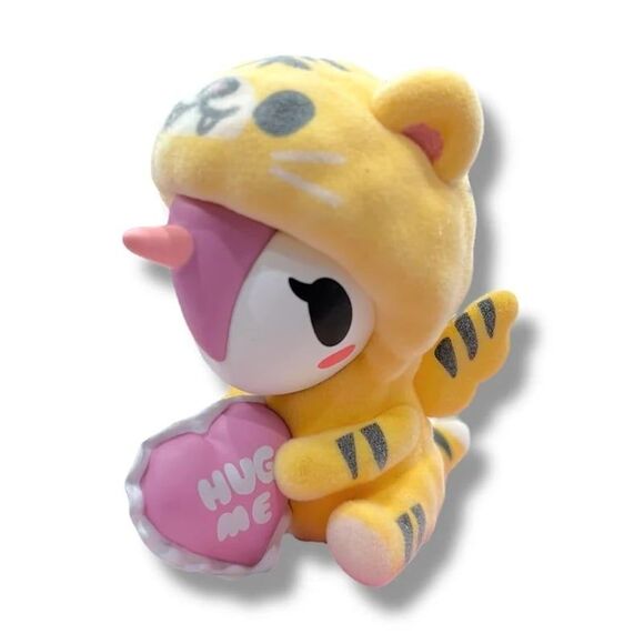 tokidoki Huggy Unicorno from Cozy Unicorno Series - Picture 4 of 5